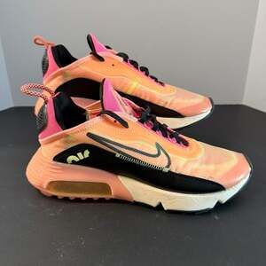 Nike Air Max 2090 Women's Sneakers Peach Pink Black Size 9.5